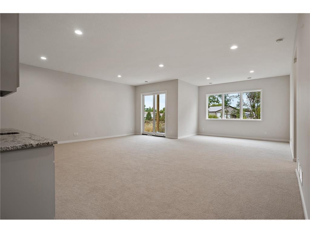 11240 Freedom Way Property Photo 18