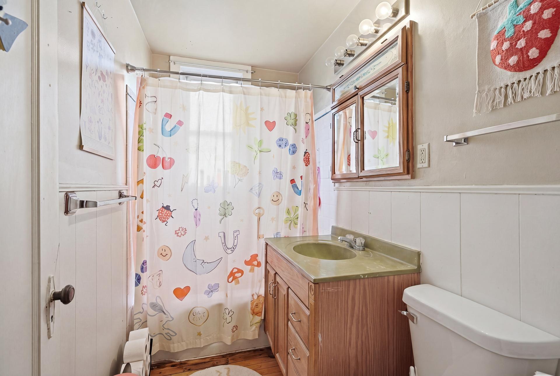 940 3rd Street E Property Photo 16