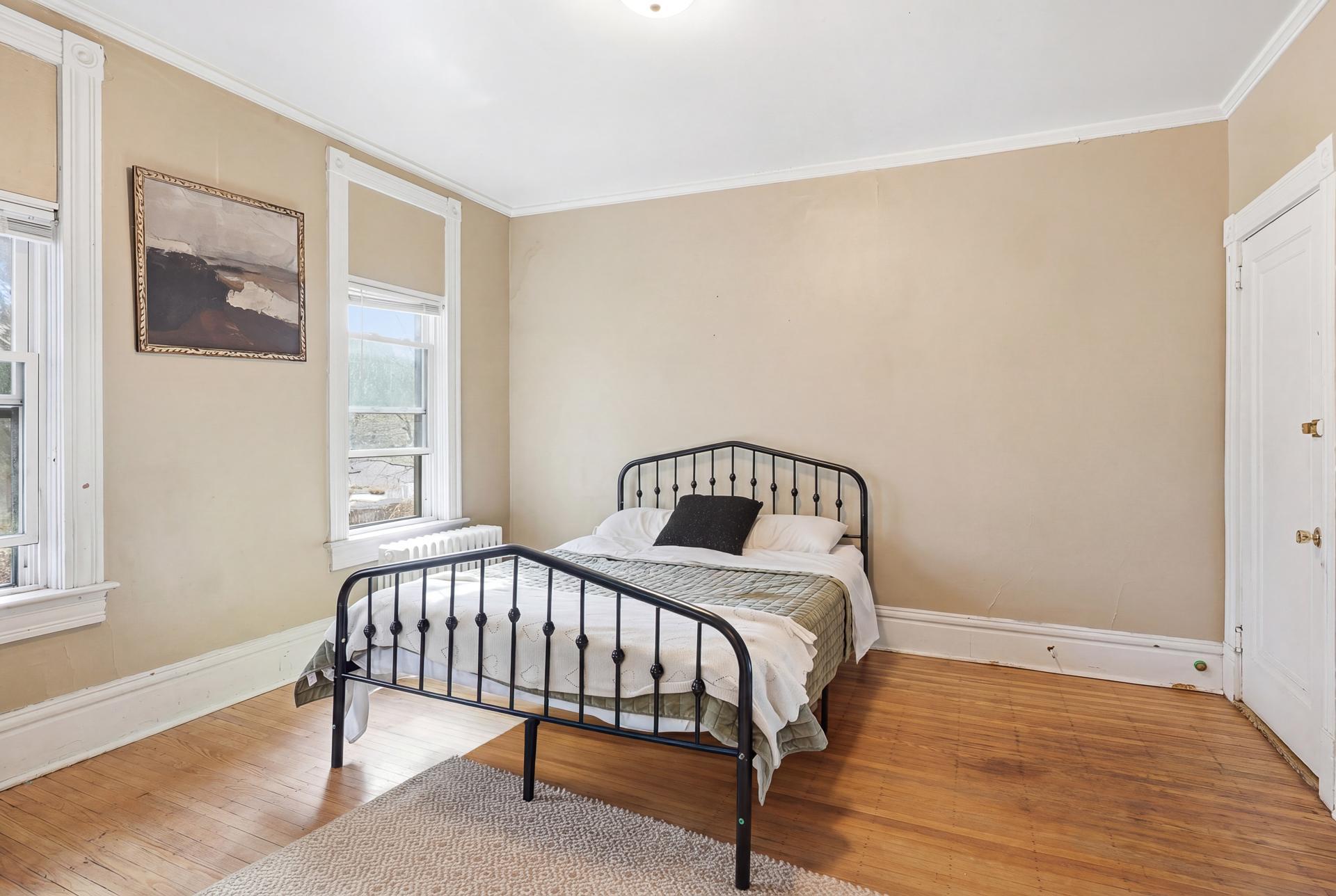 940 3rd Street E Property Photo 21