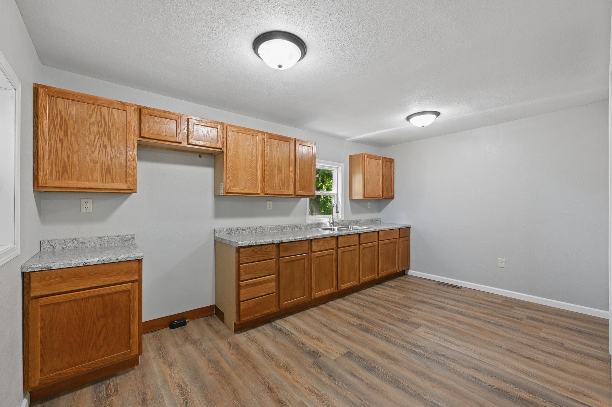 108 Maple Street Property Photo 2