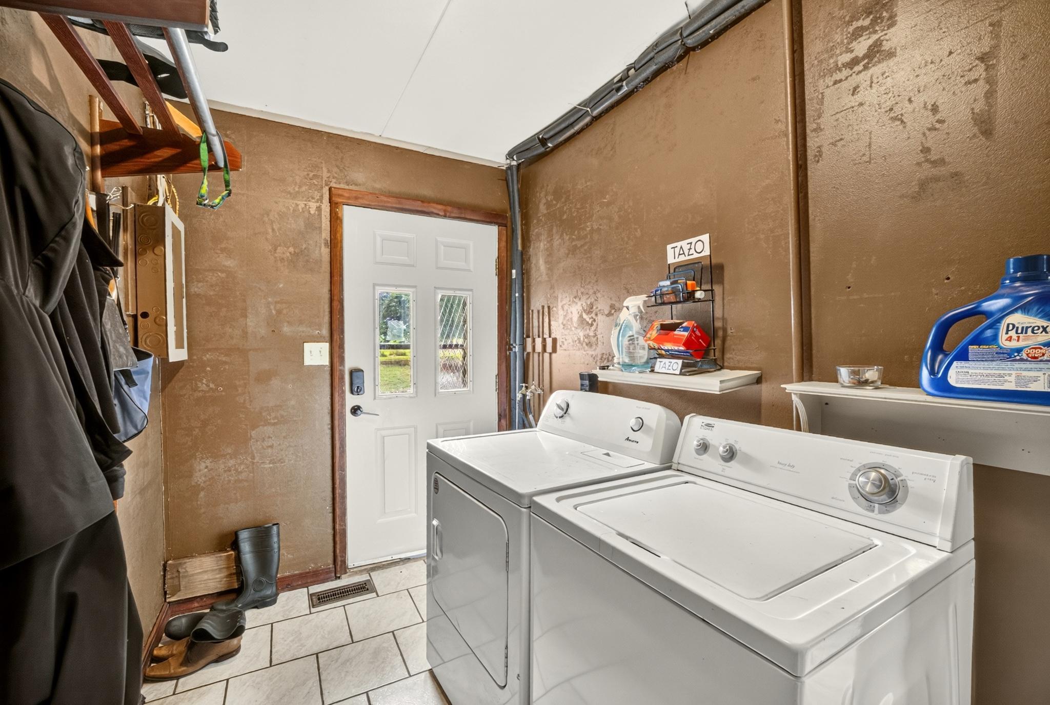 39 Edison Boulevard Property Photo 20