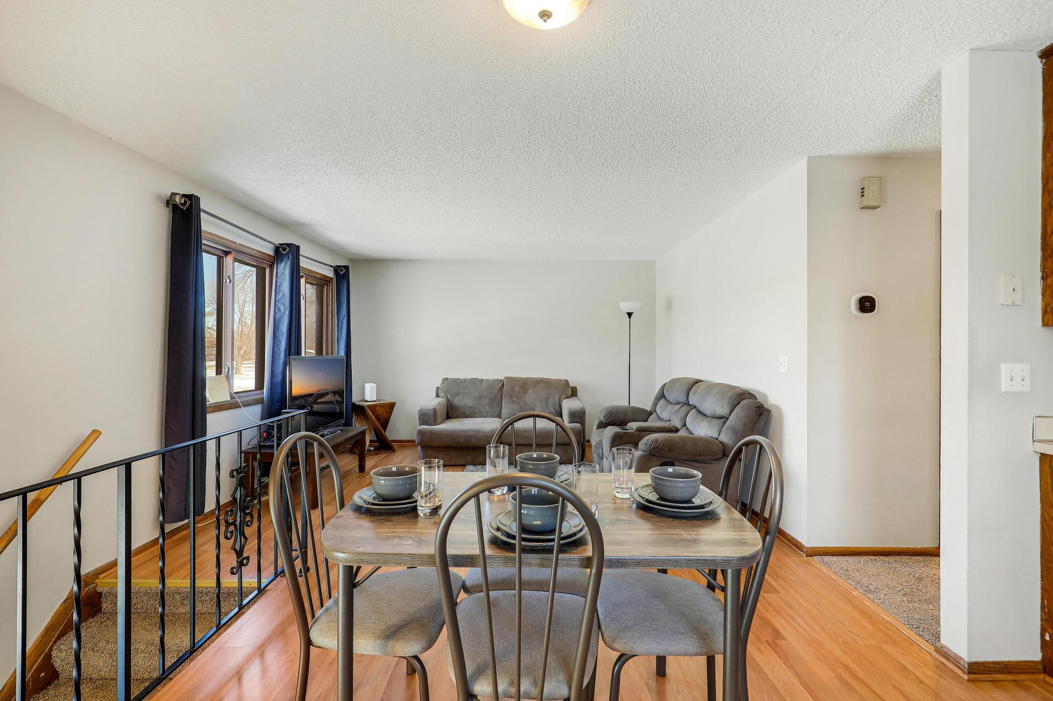8525 Maplebrook Parkway N Property Photo 7