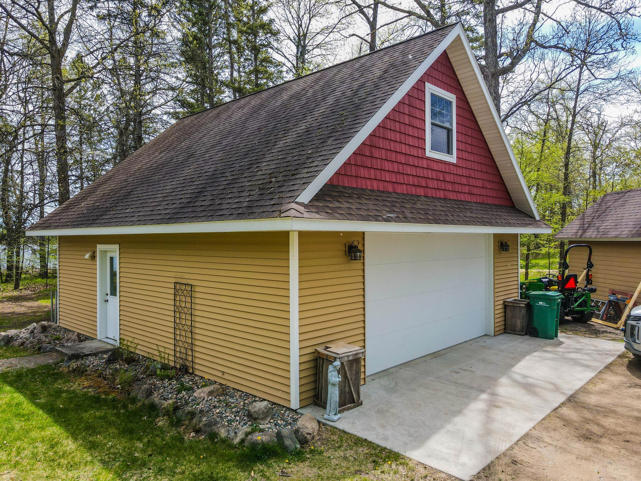 31495 Two Inlets Drive Property Photo 4