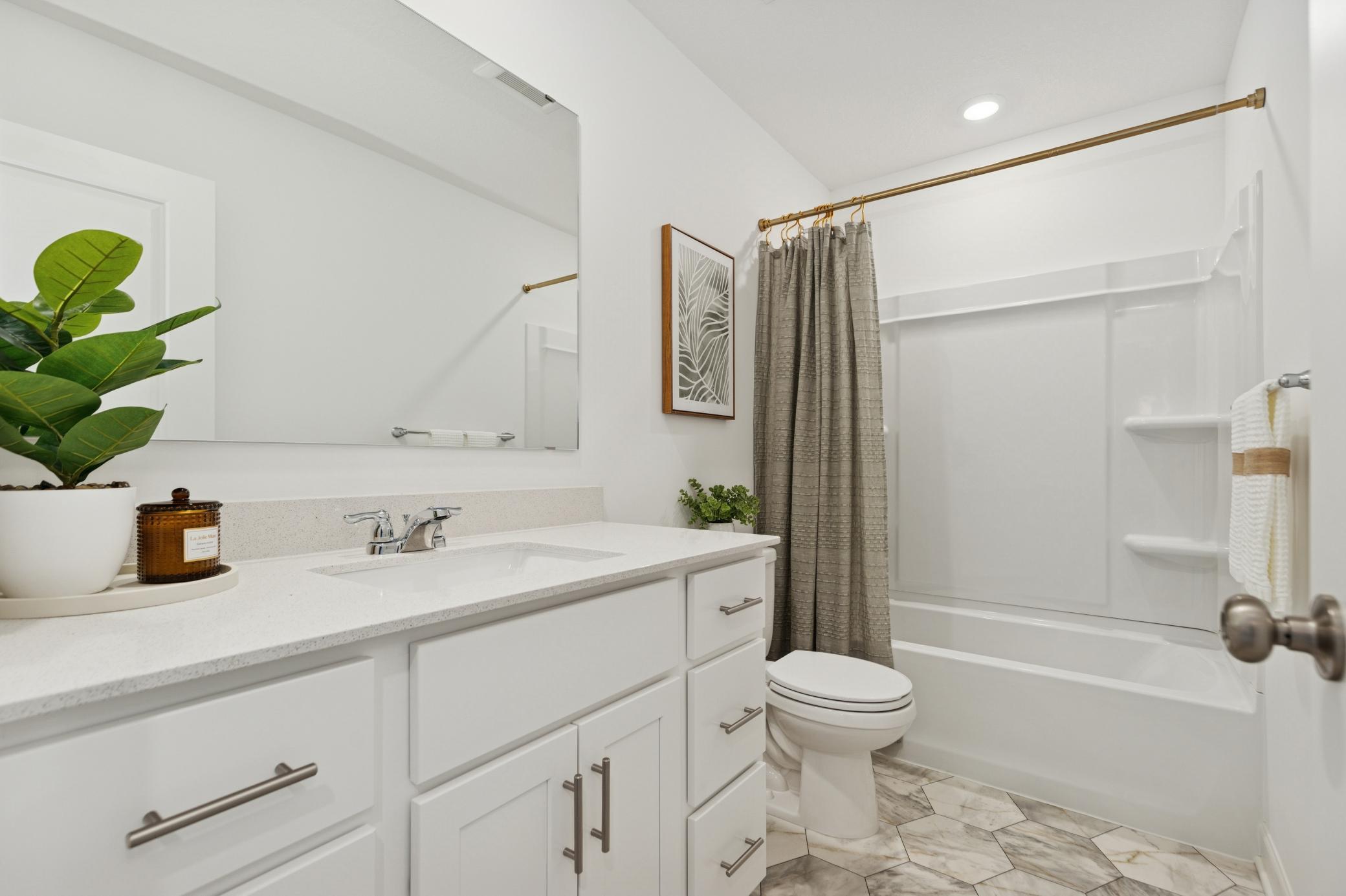 1098 Anmeadle Row Property Photo 14
