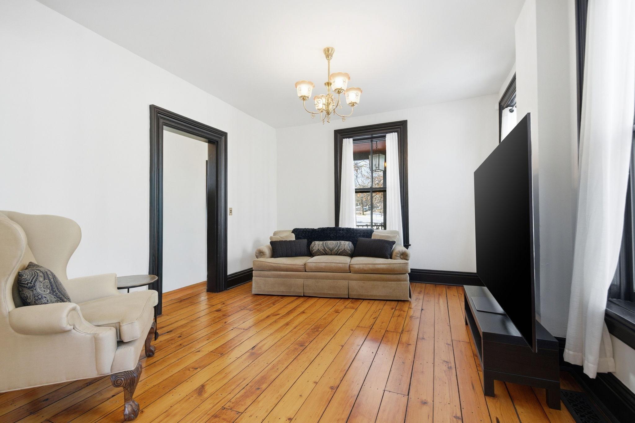 53 Irvine Park Property Photo 15