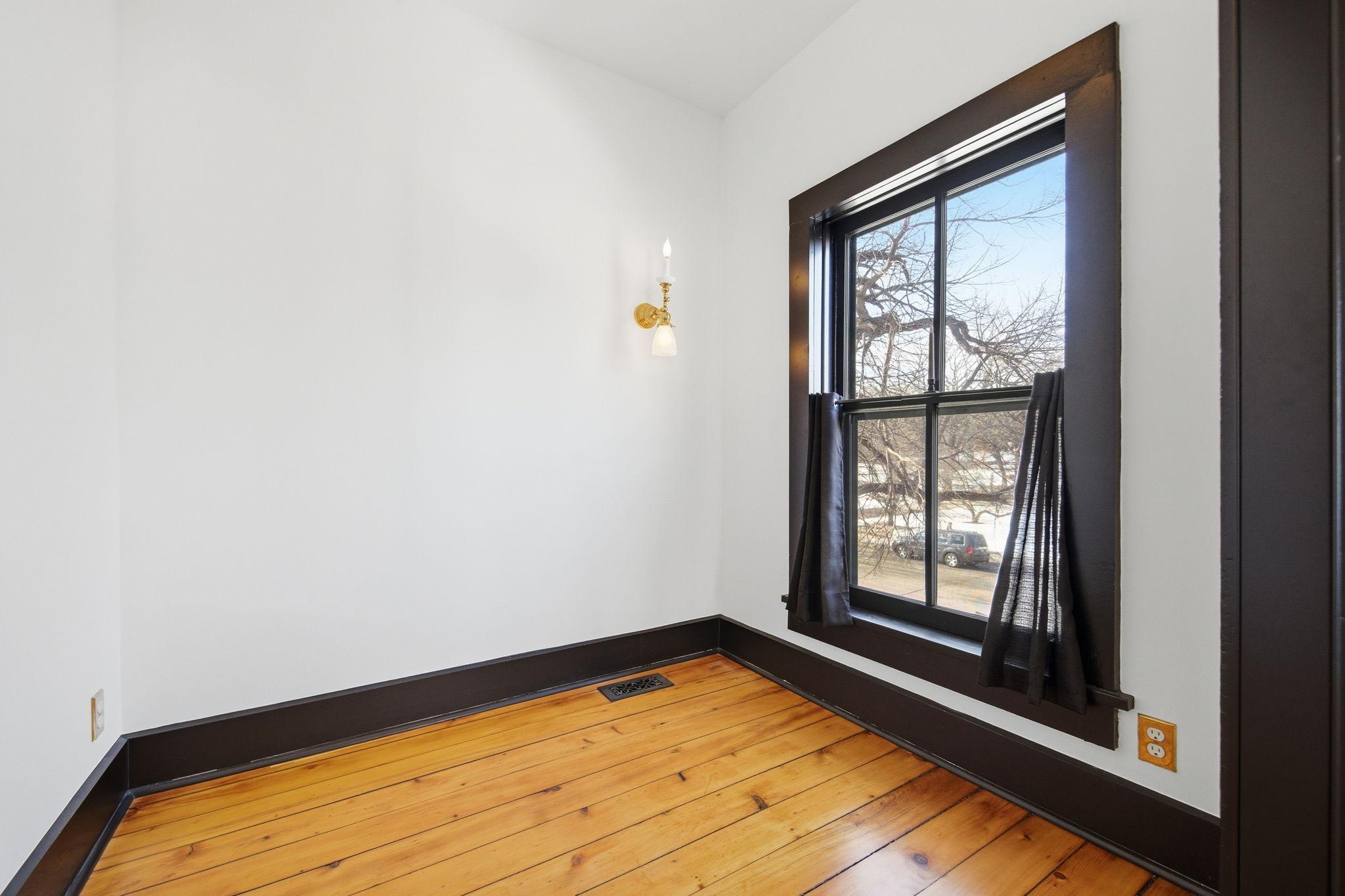 53 Irvine Park Property Photo 35