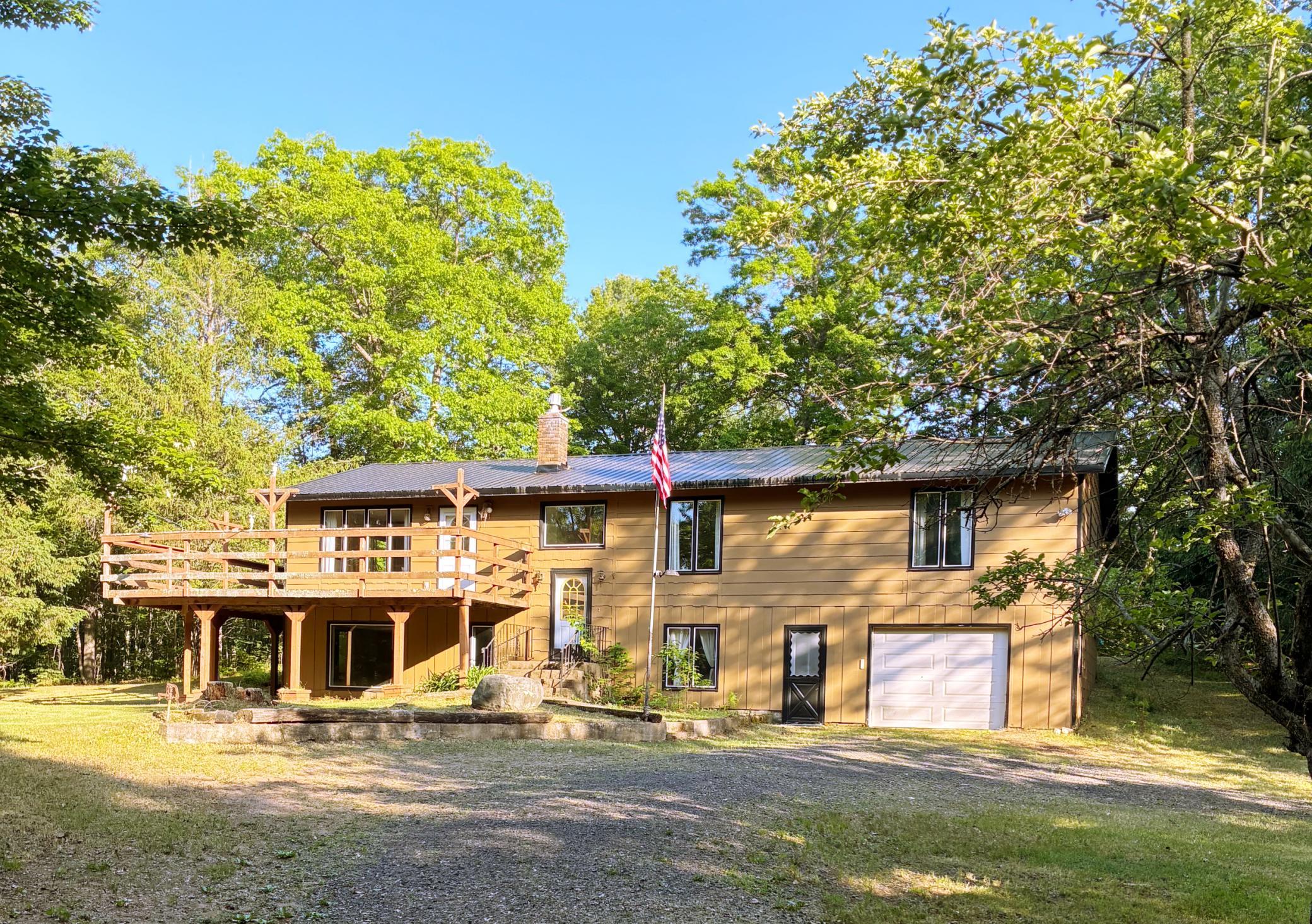 9410 Pine Lake Road Property Photo 1