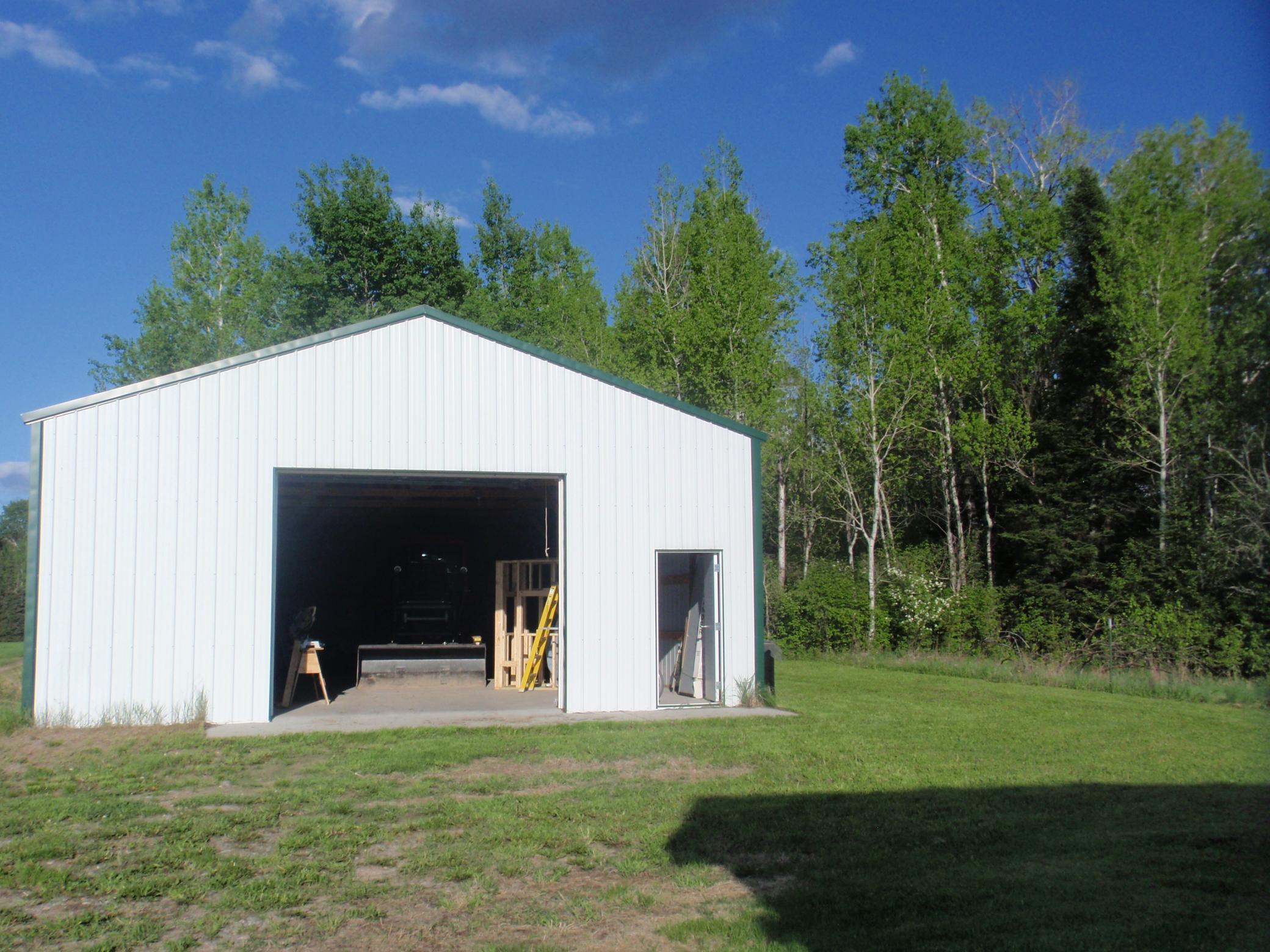 9453 Alango Road Property Photo 4