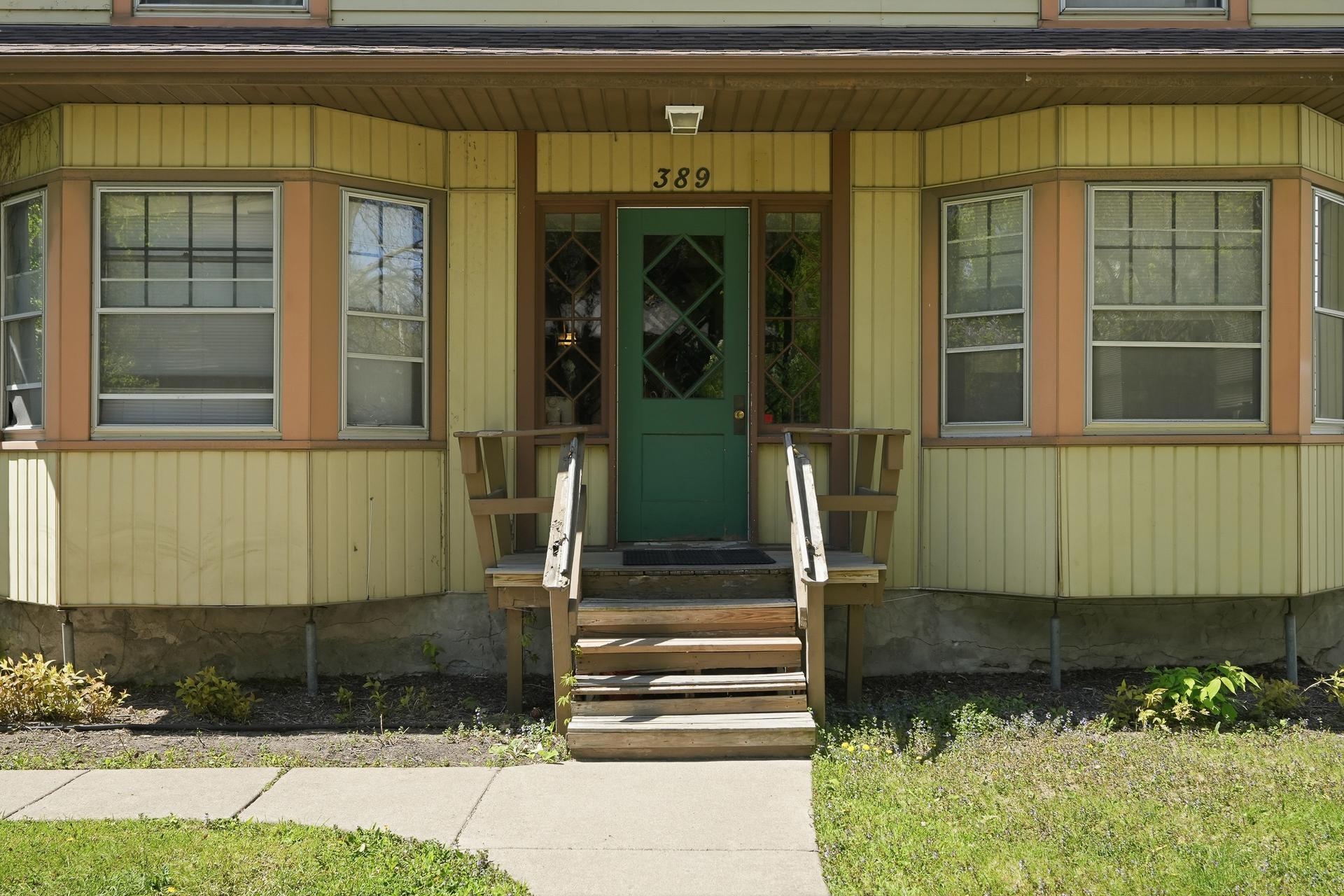 389 Maple Street Property Photo 2