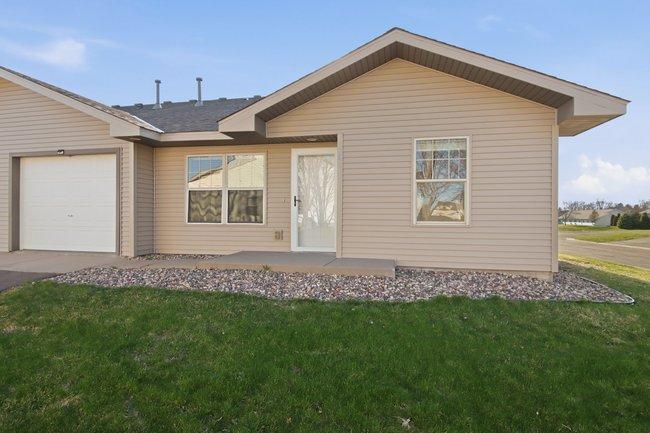 300 Cedar Street 15 Property Photo 3
