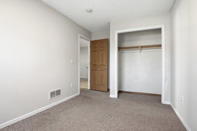 300 Cedar Street 15 Property Photo 7
