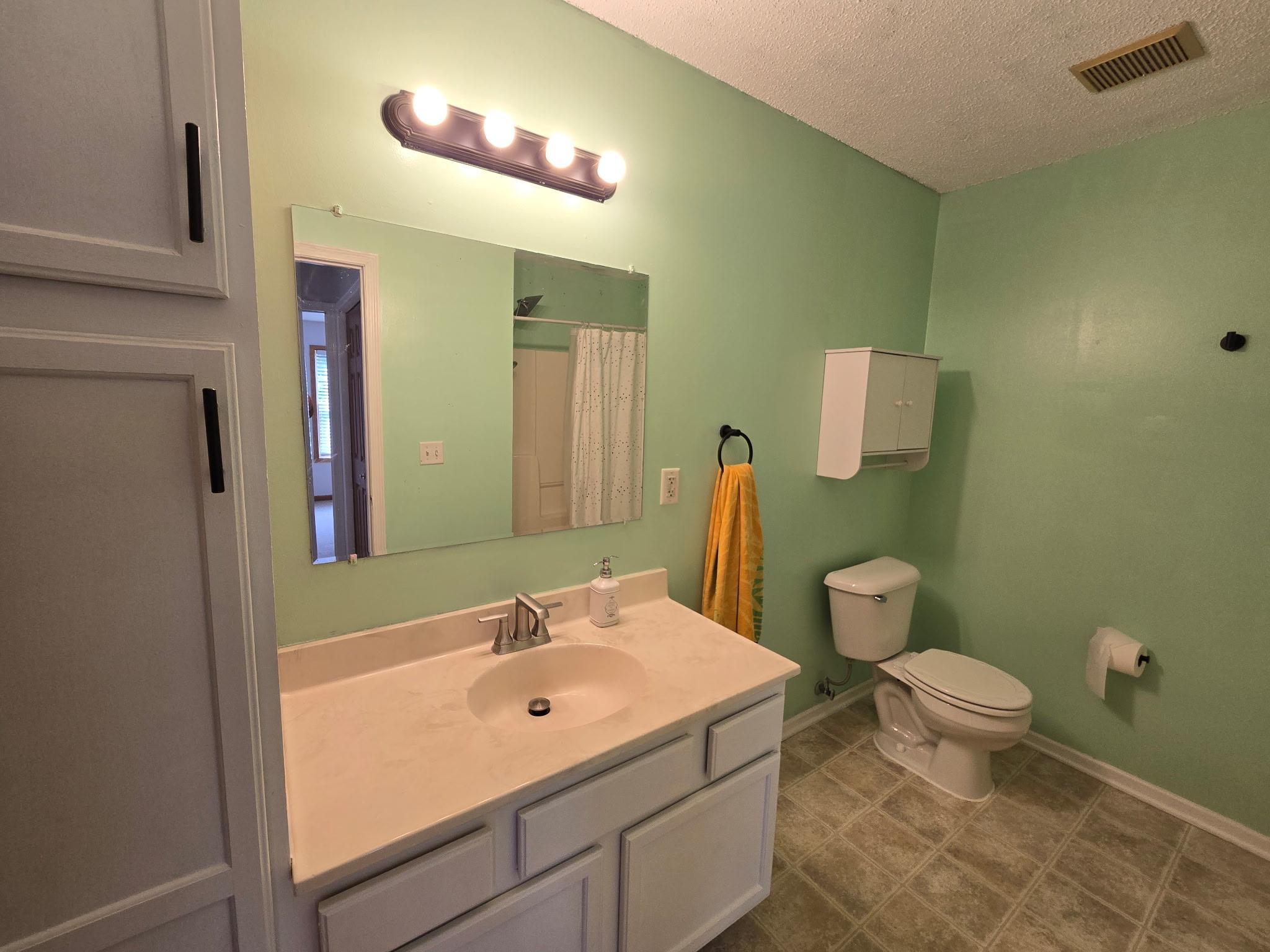 300 Cedar Street 15 Property Photo 9