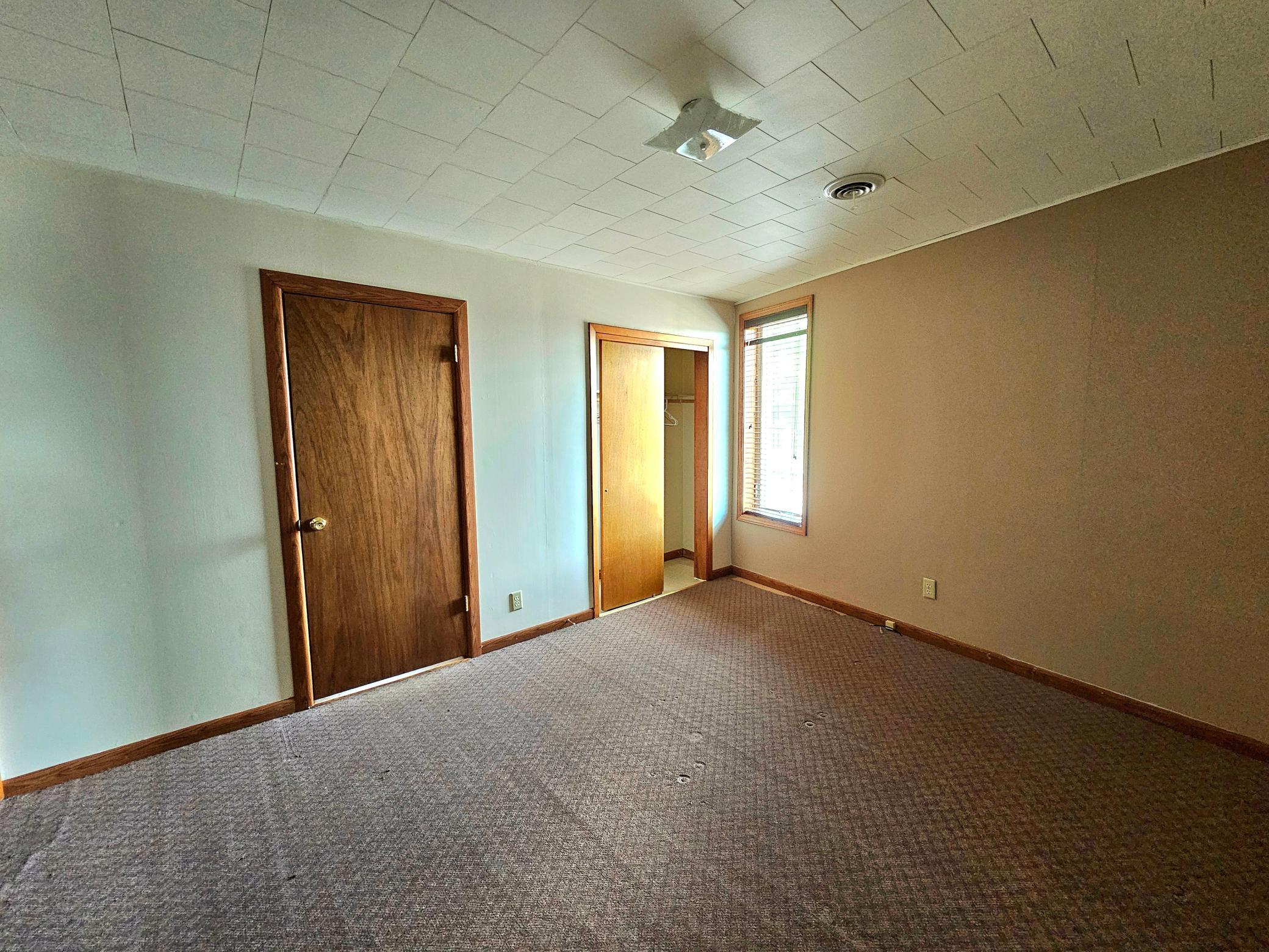 101 W Main Street Property Photo 21