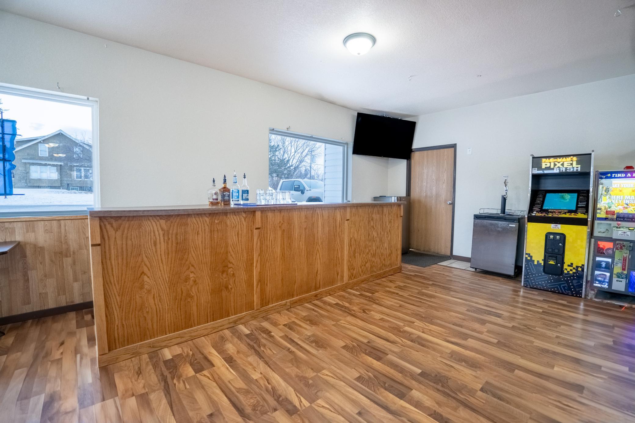 201 E Nokomis Street Property Photo 25