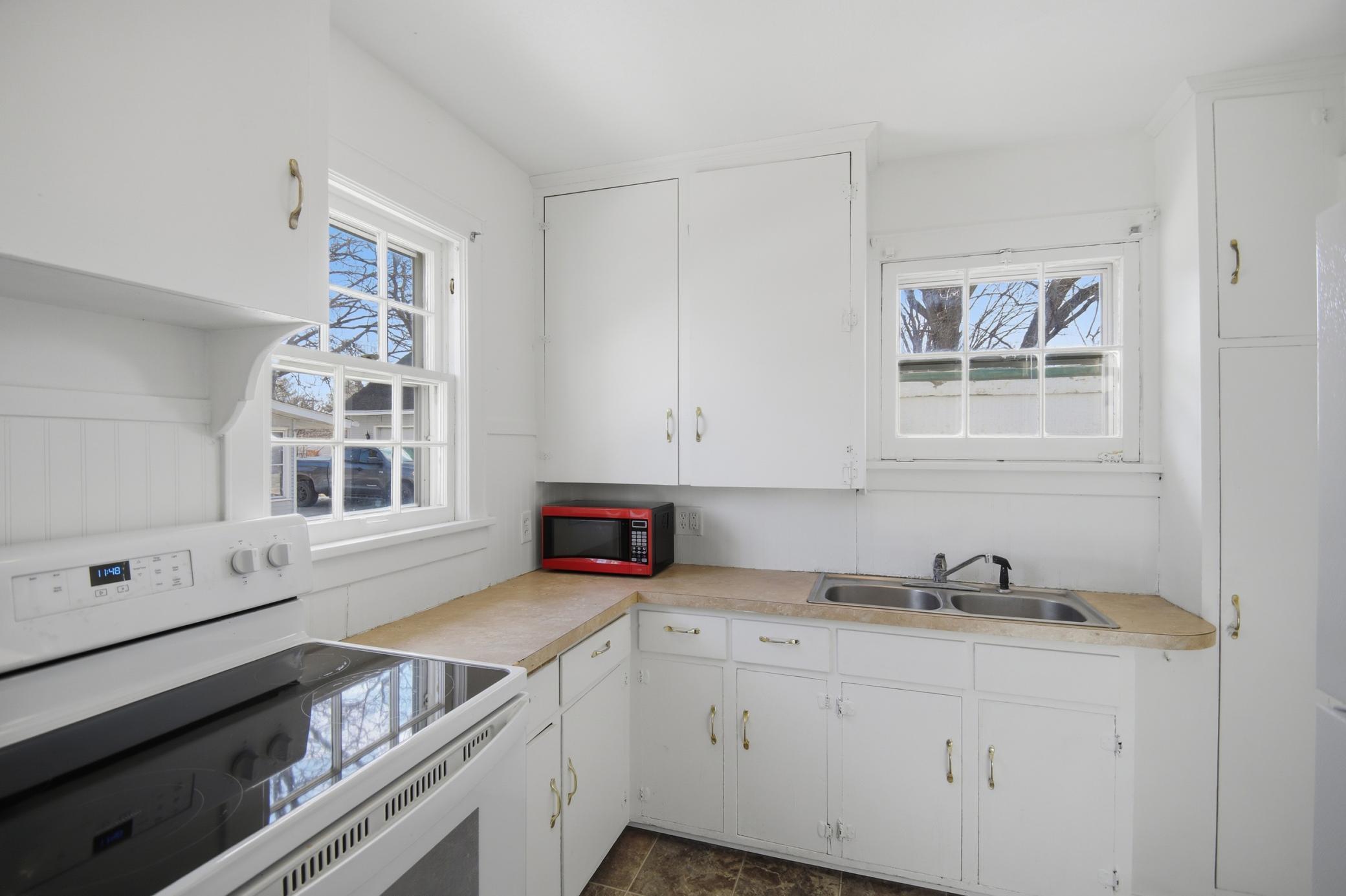 1109 5th Avenue Nw Property Photo 6