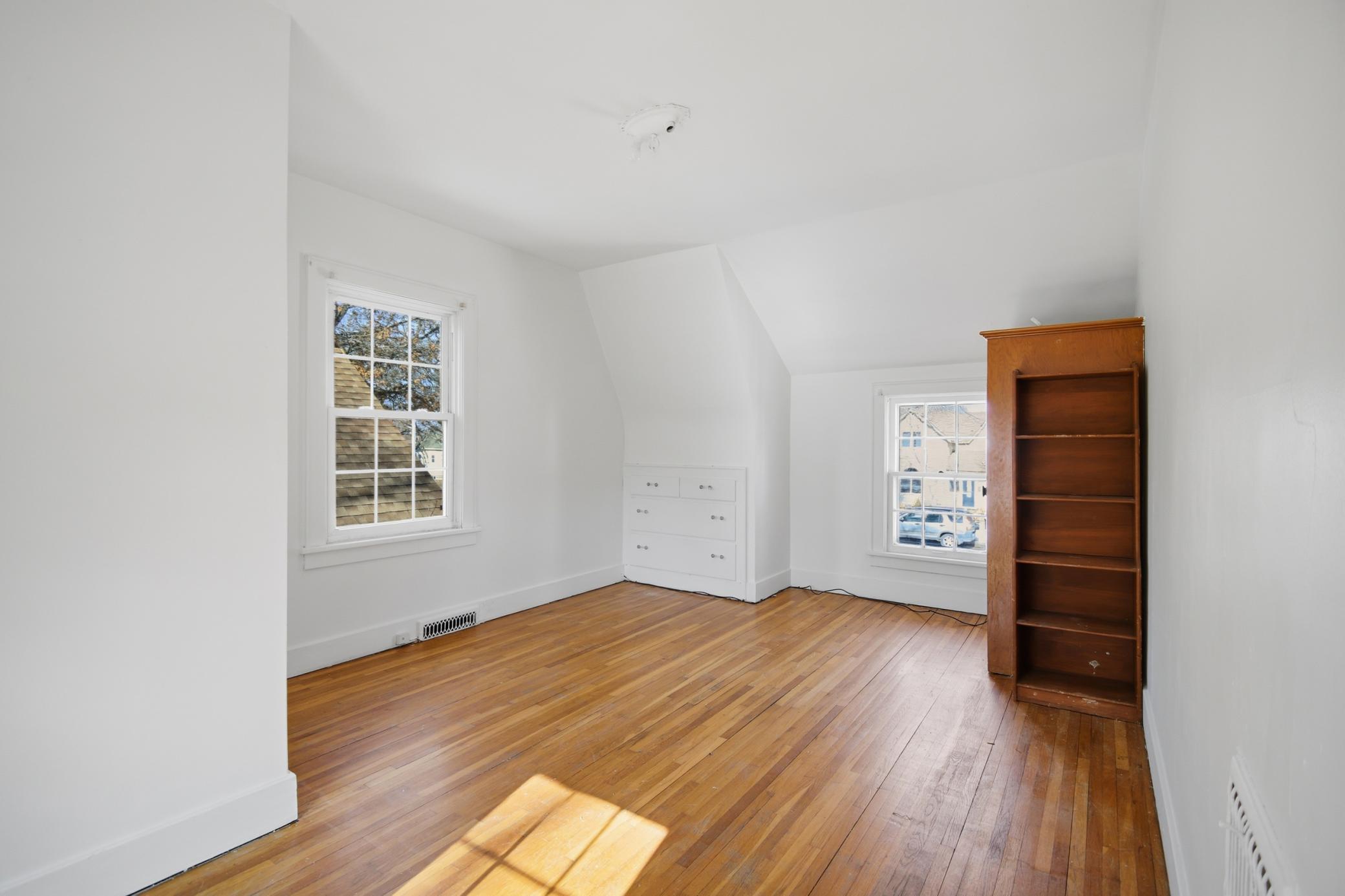 1109 5th Avenue Nw Property Photo 10