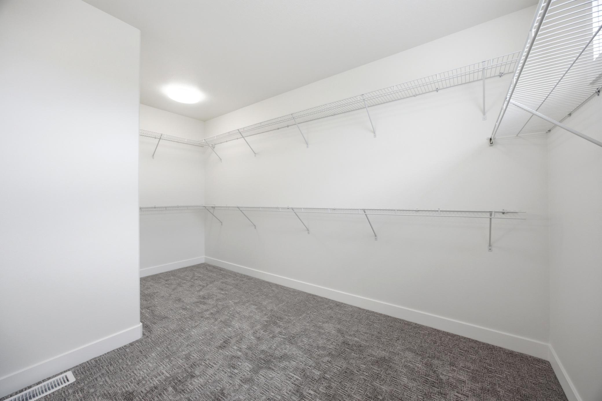 8916 Meadowlark Parkway Property Photo 21