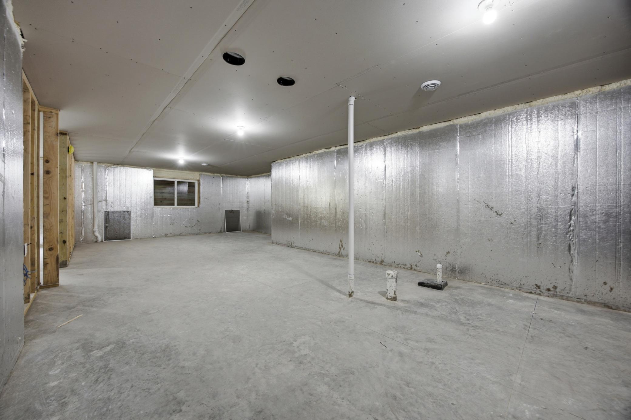 8916 Meadowlark Parkway Property Photo 33