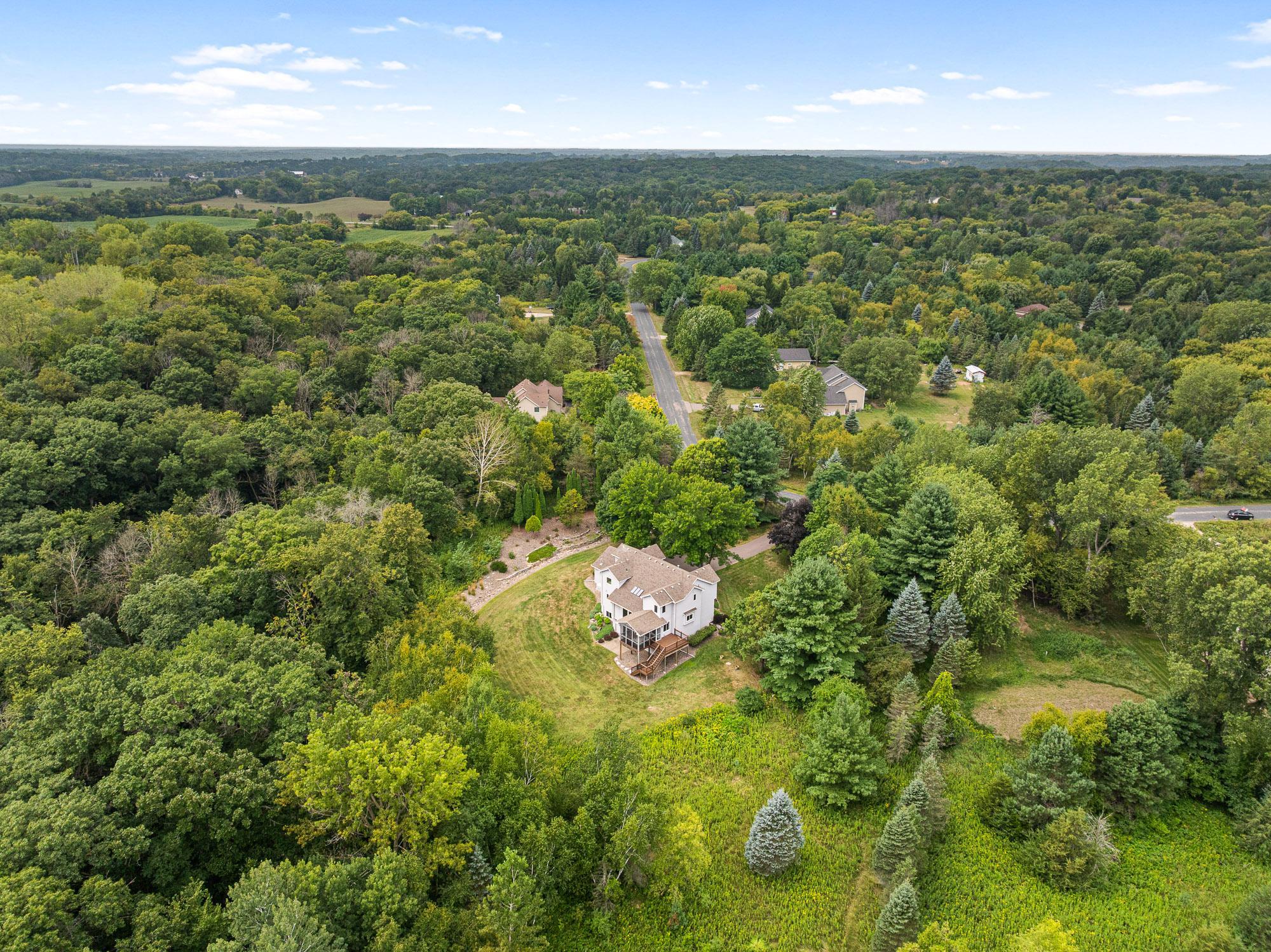 12370 Ravine Circle N Property Photo 8