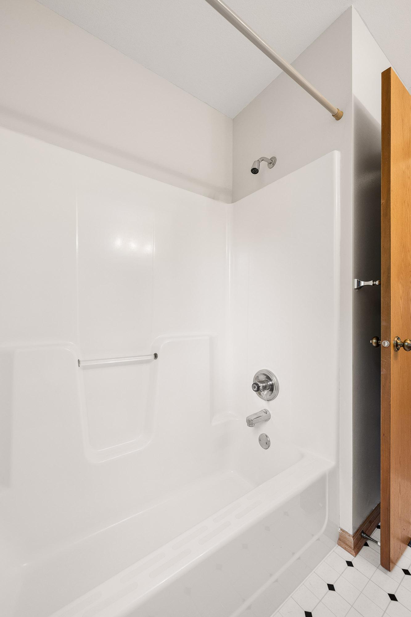 12370 Ravine Circle N Property Photo 46