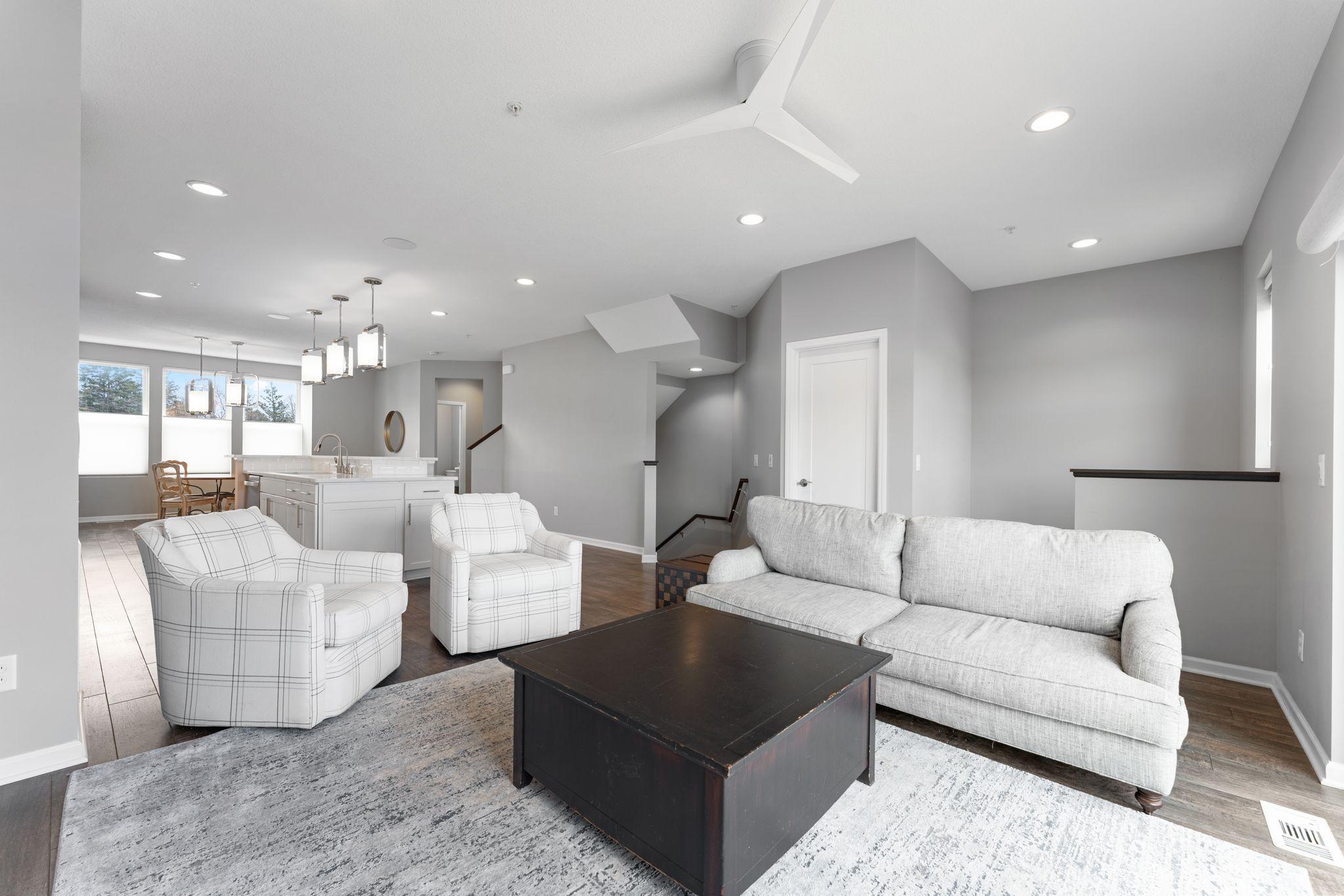 623 Satori Way Property Photo 8