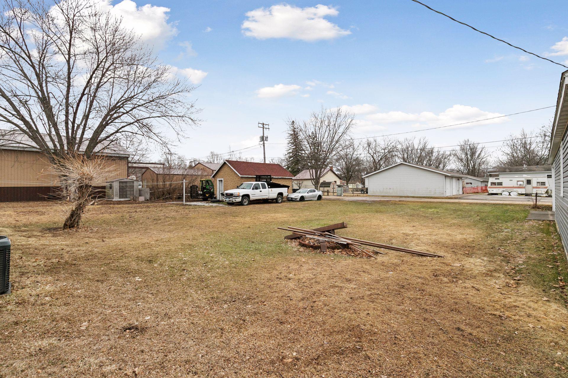 118 Hiawatha Drive E Property Photo 22