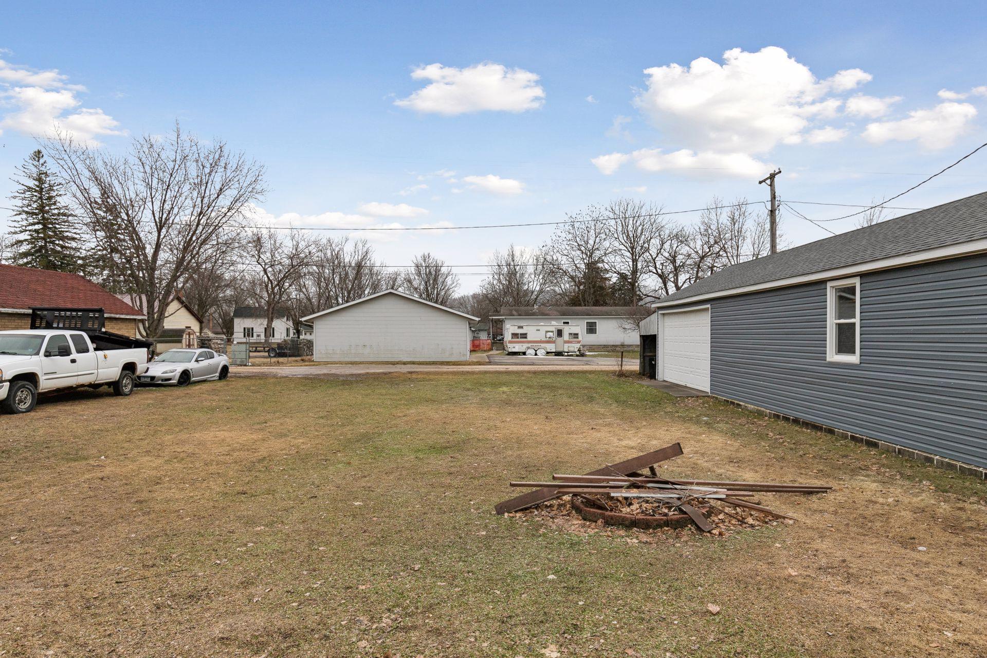 118 Hiawatha Drive E Property Photo 23