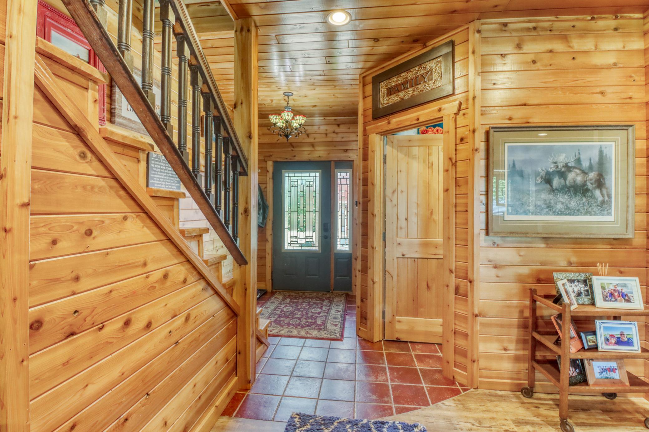 290 Shorewood Drive Property Photo 6