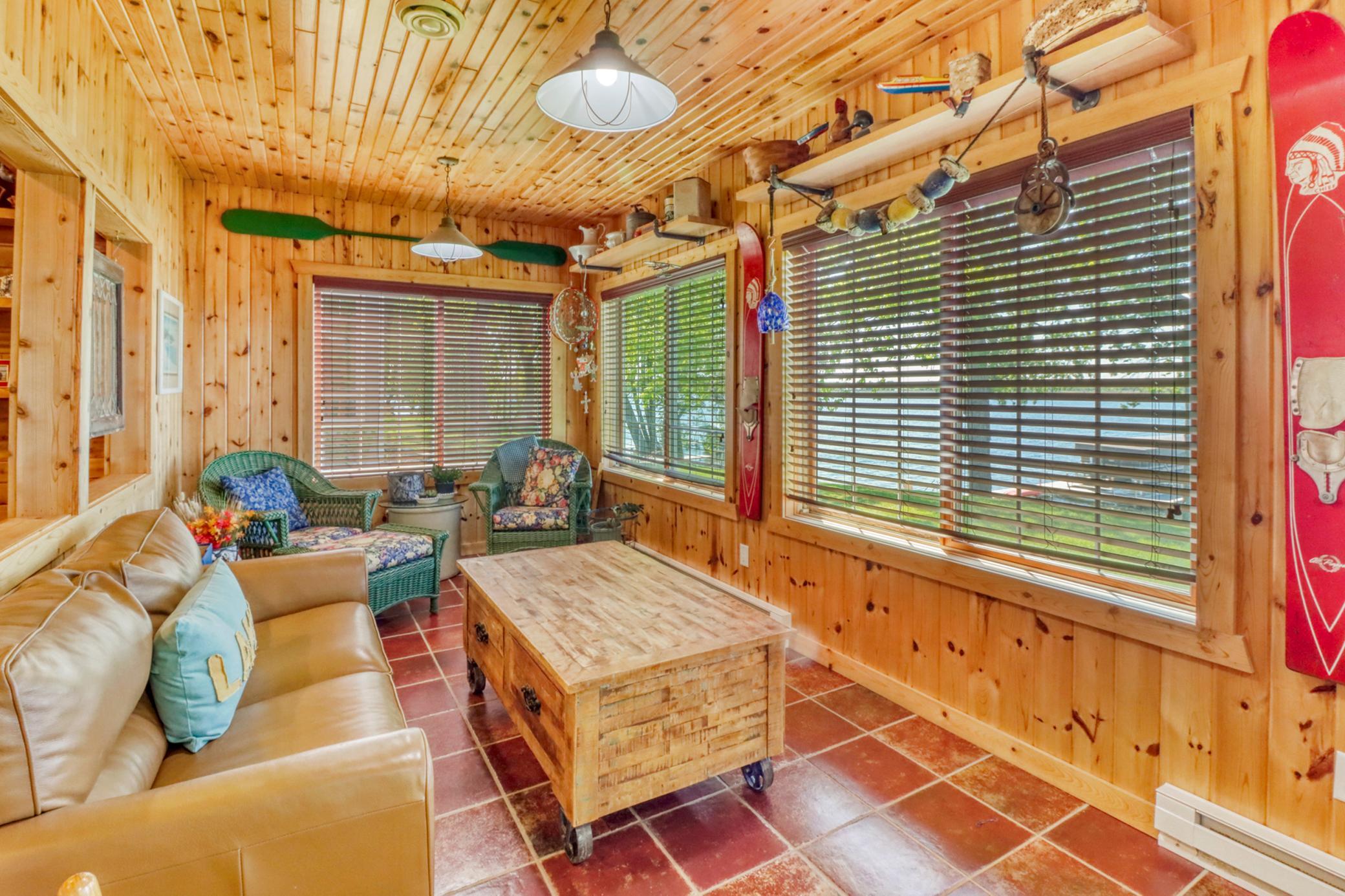 290 Shorewood Drive Property Photo 25