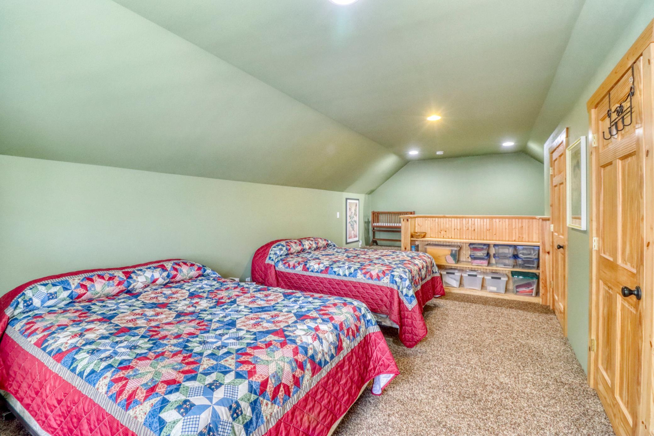 290 Shorewood Drive Property Photo 34