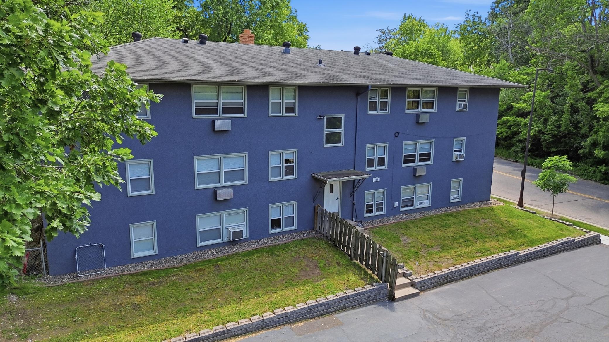 149 Morton Street E Property Photo 2