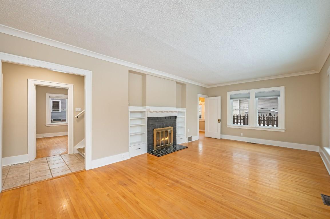 110 Summit Avenue Property Photo 2