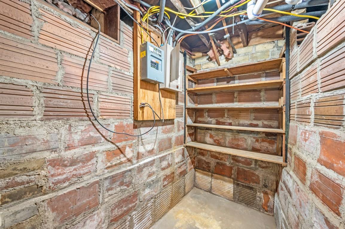 110 Summit Avenue Property Photo 18
