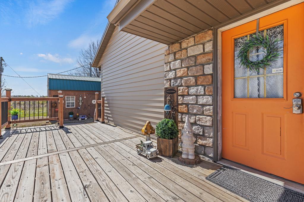 18187 State Highway 19 Property Photo 14