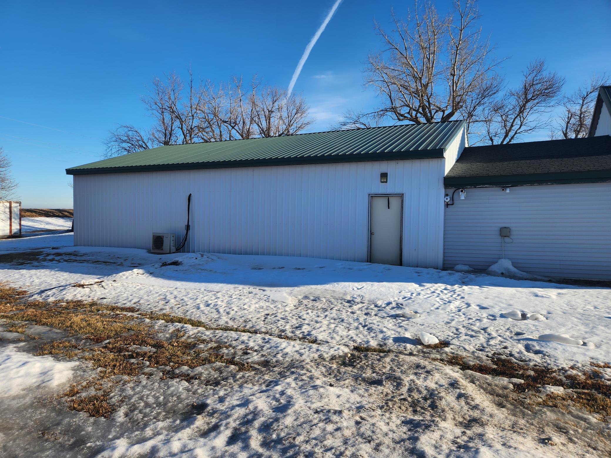 301 County Road 81 N Property Photo 4