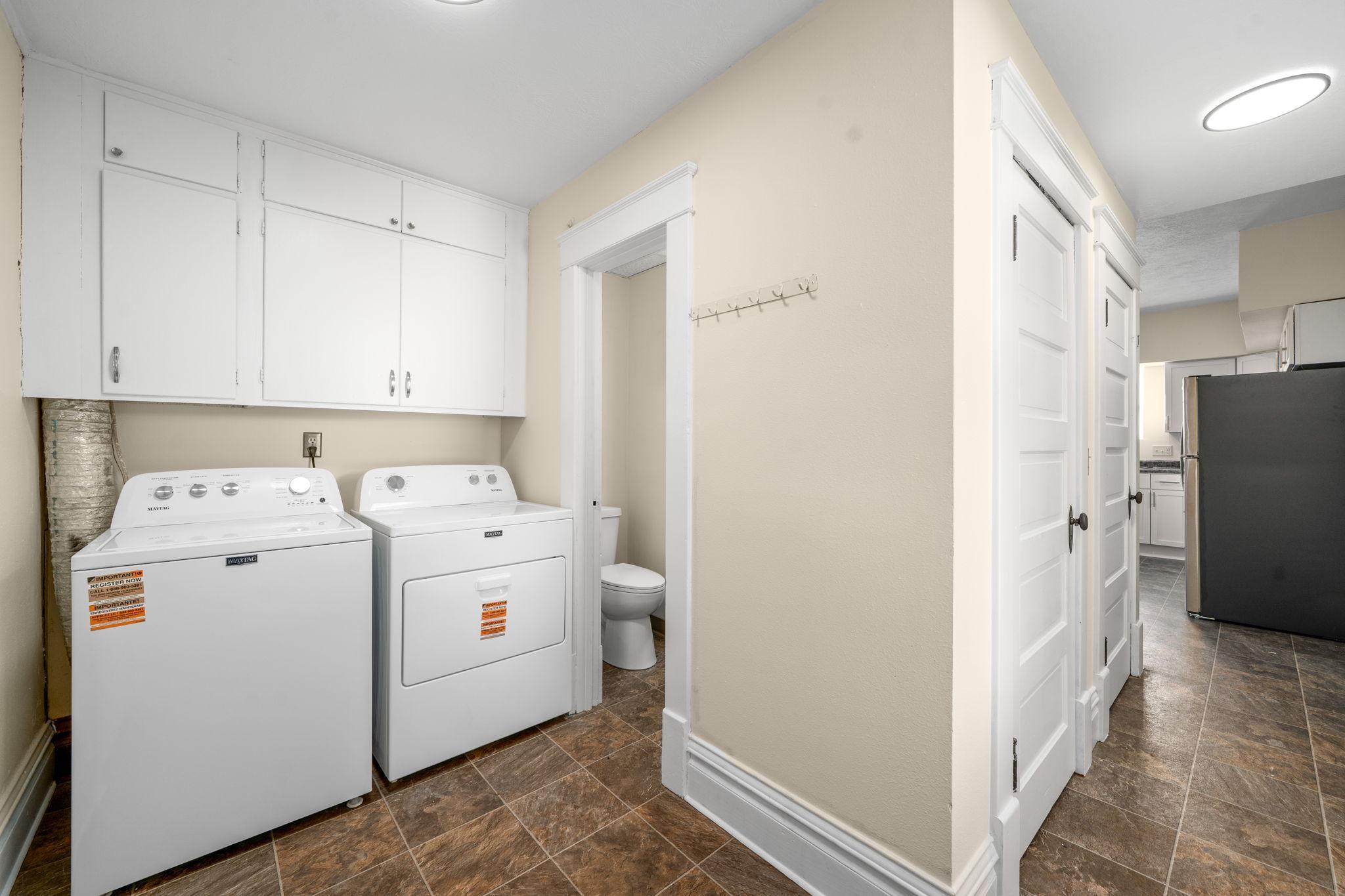 201 E Adams Avenue Property Photo 12