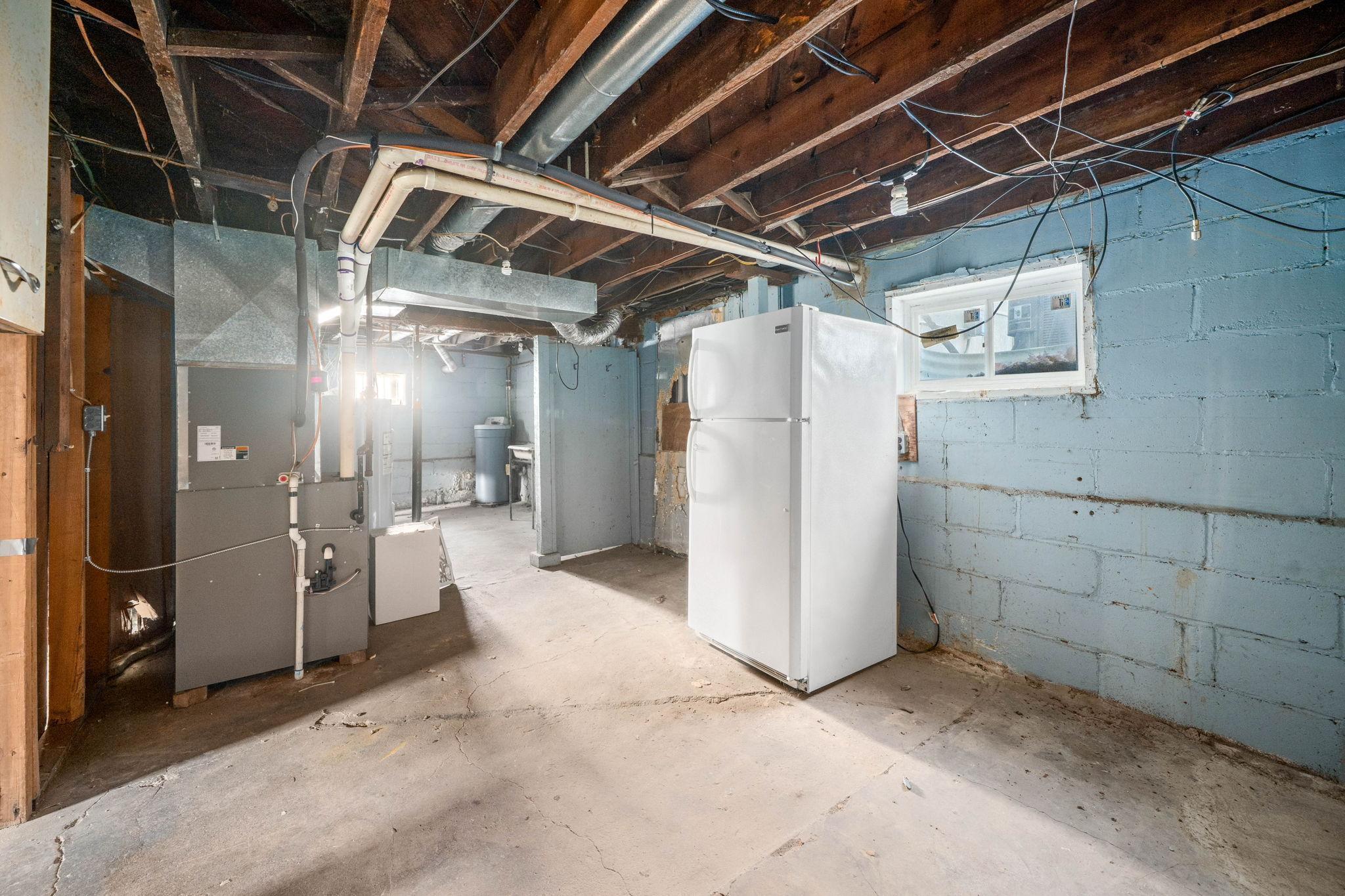 201 E Adams Avenue Property Photo 25