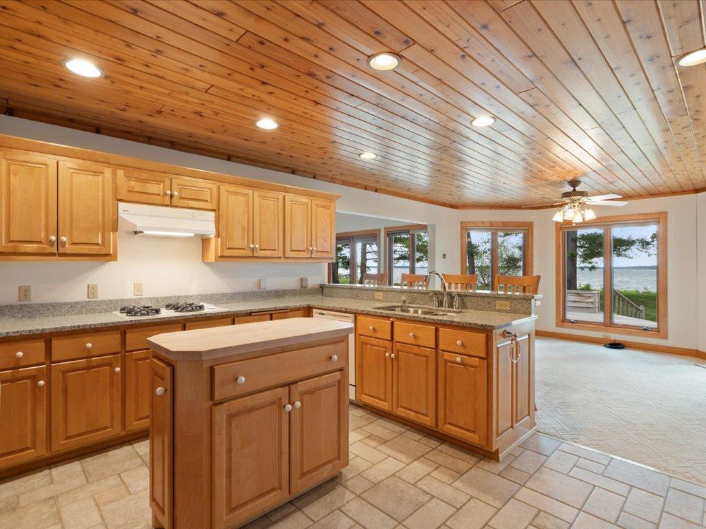8597 Sunset Shores Property Photo 11