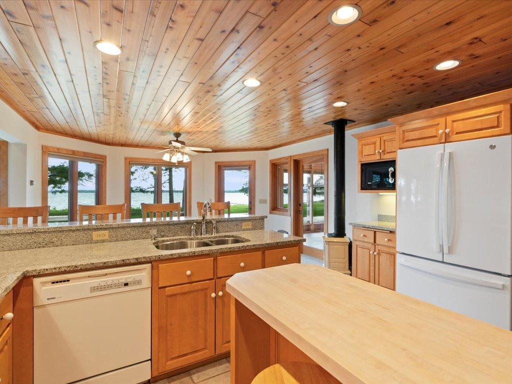 8597 Sunset Shores Property Photo 12