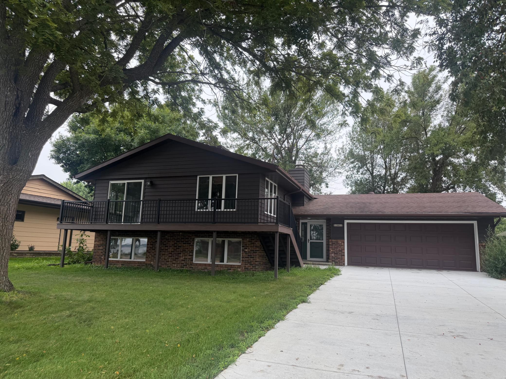 1961 S Shore Drive Property Photo 1