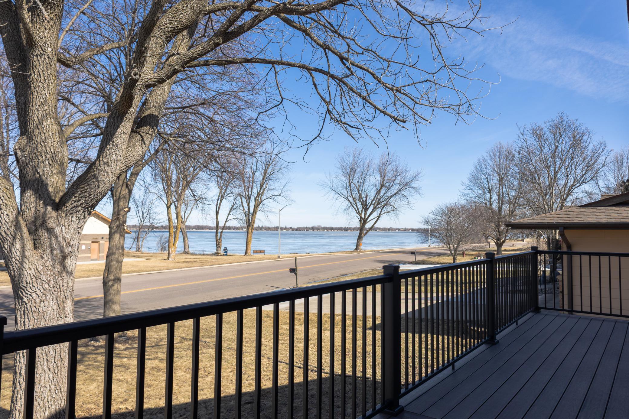 1961 S Shore Drive Property Photo 12