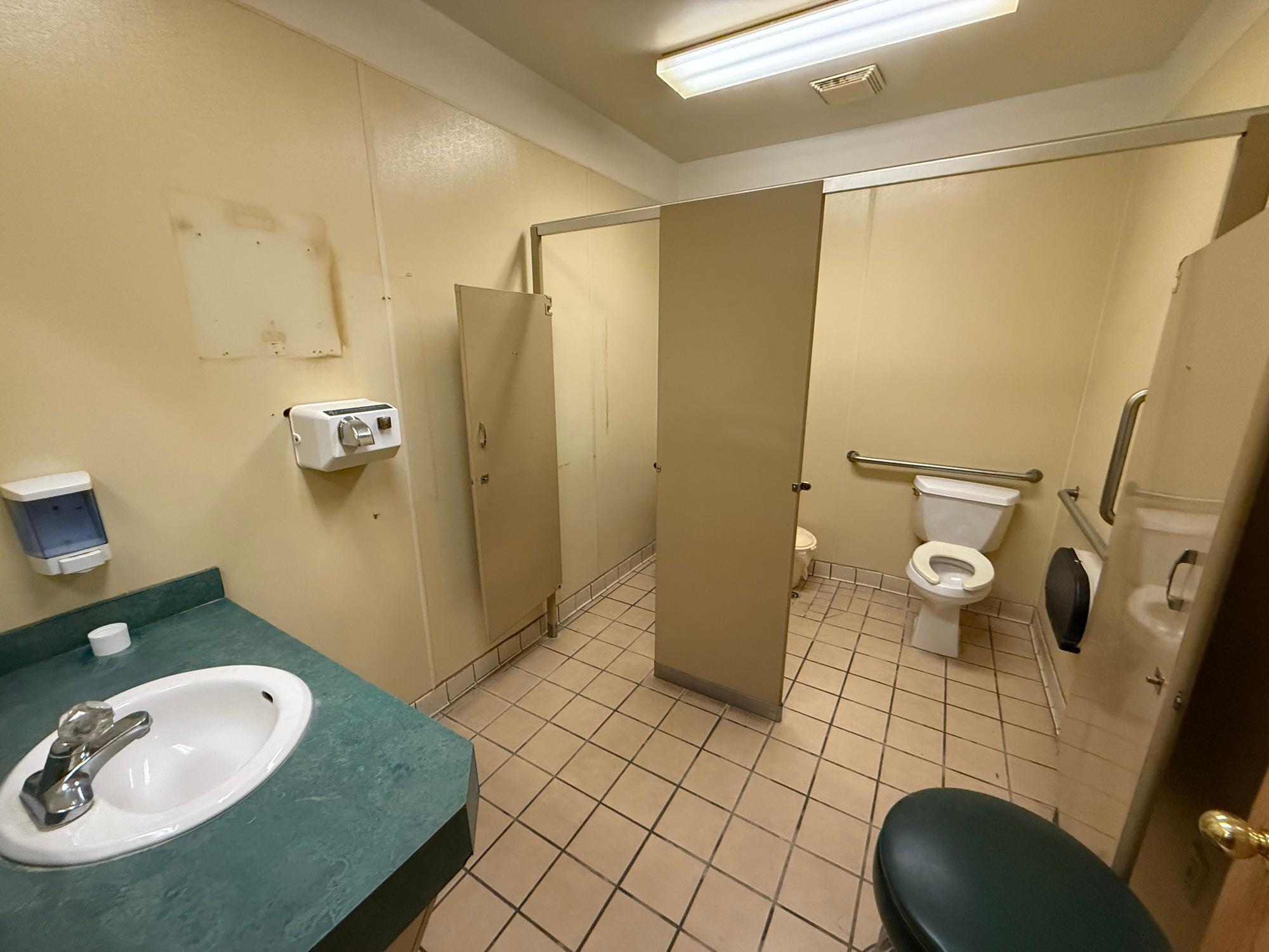 5 5th Street Property Photo 7