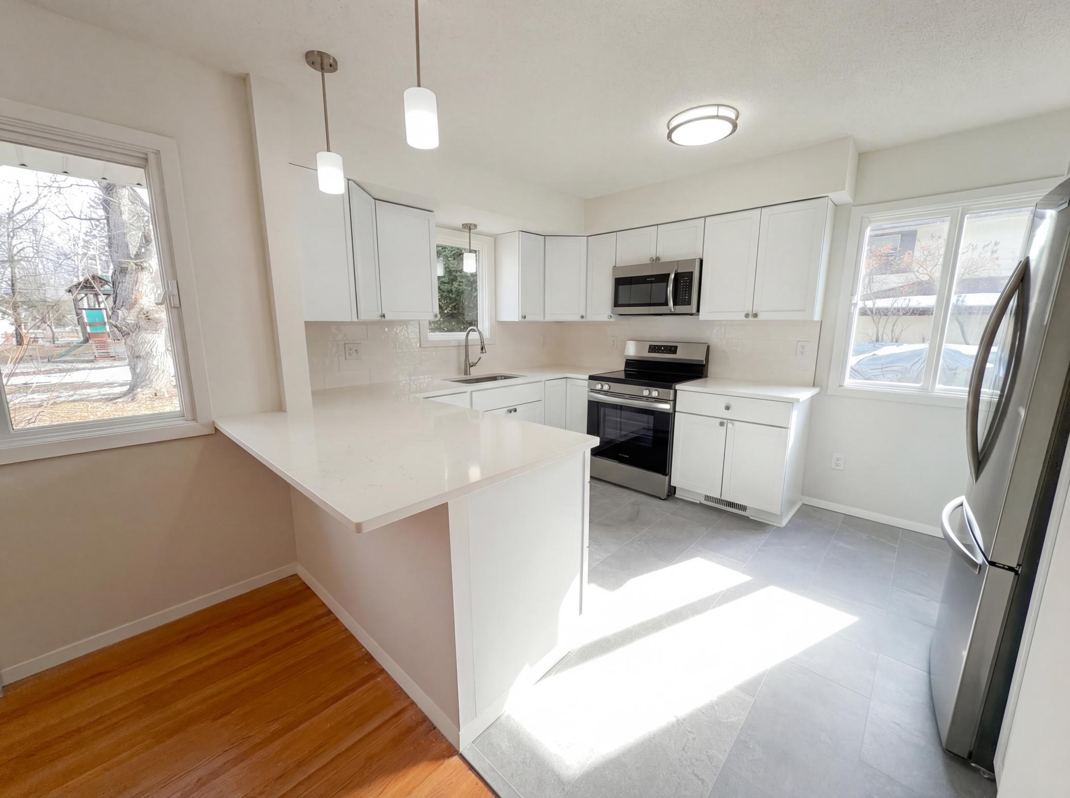 3480 Milton Street N Property Photo 10
