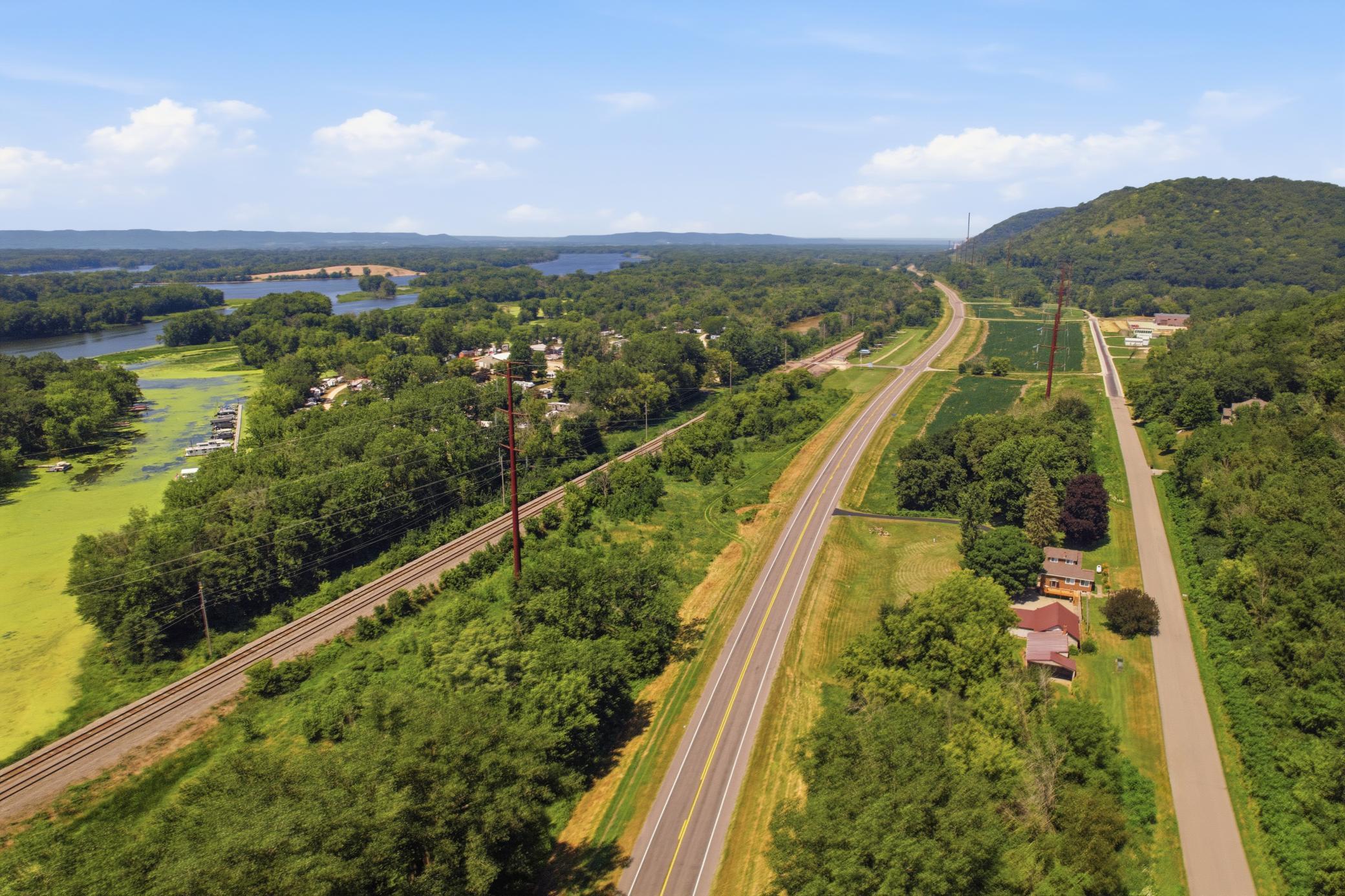 S2232 State Road 35 Property Photo 6