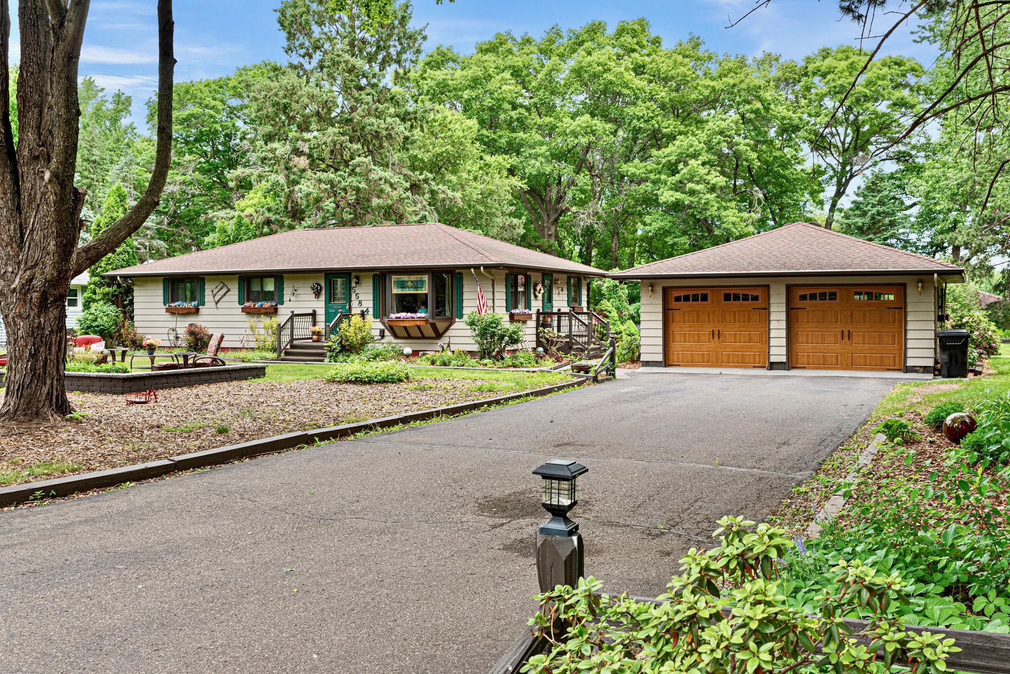 5584 266th Street Property Photo 4