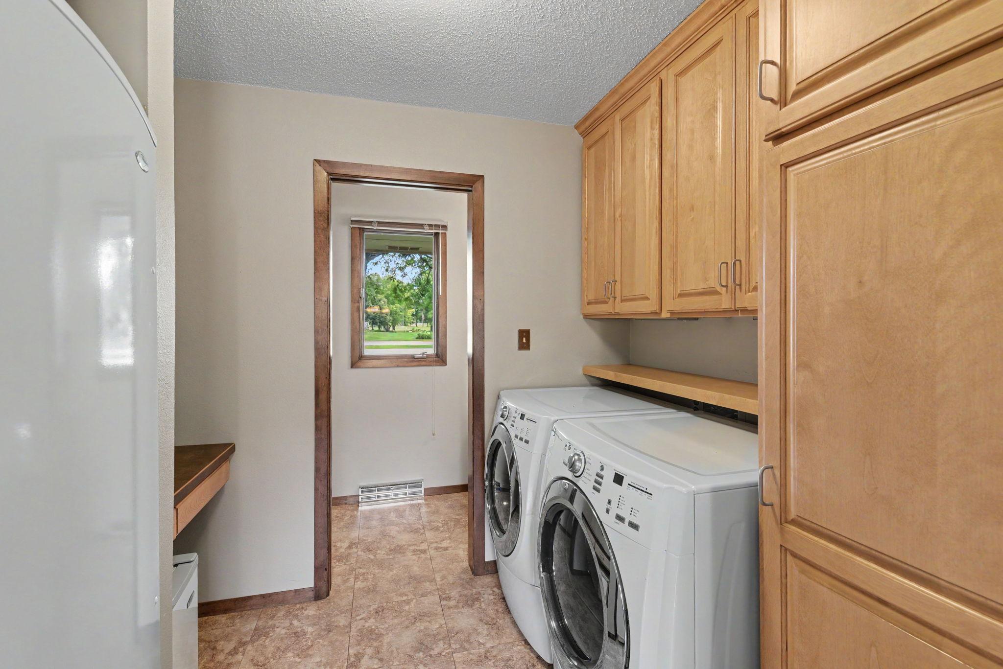 807 7th Avenue Se Property Photo 6