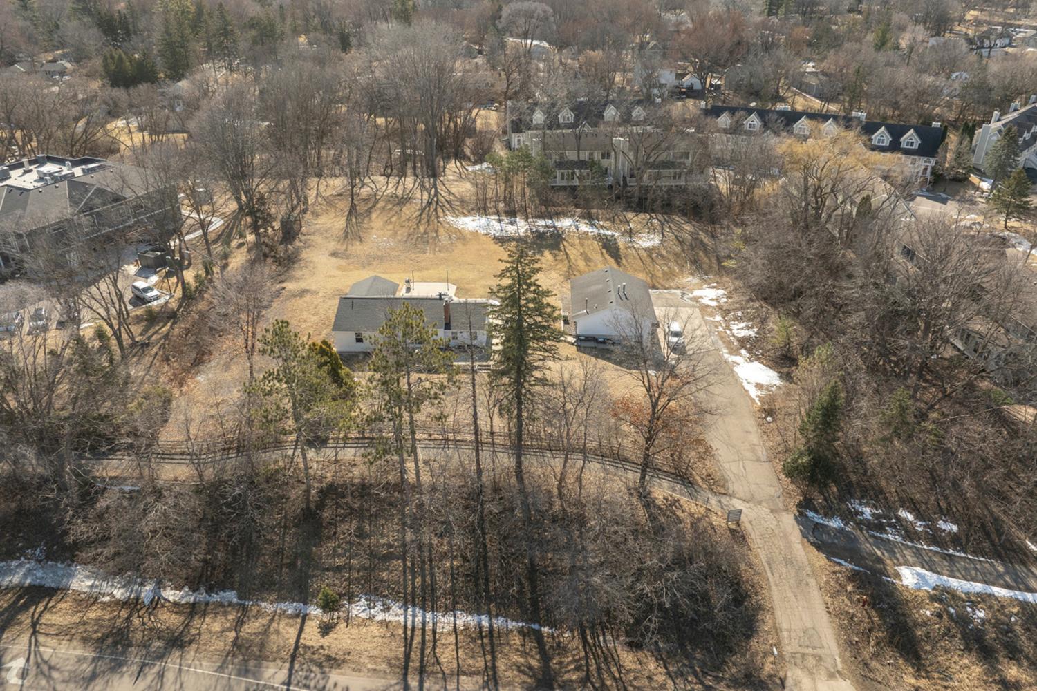 17101 Highway 7 Property Photo 8
