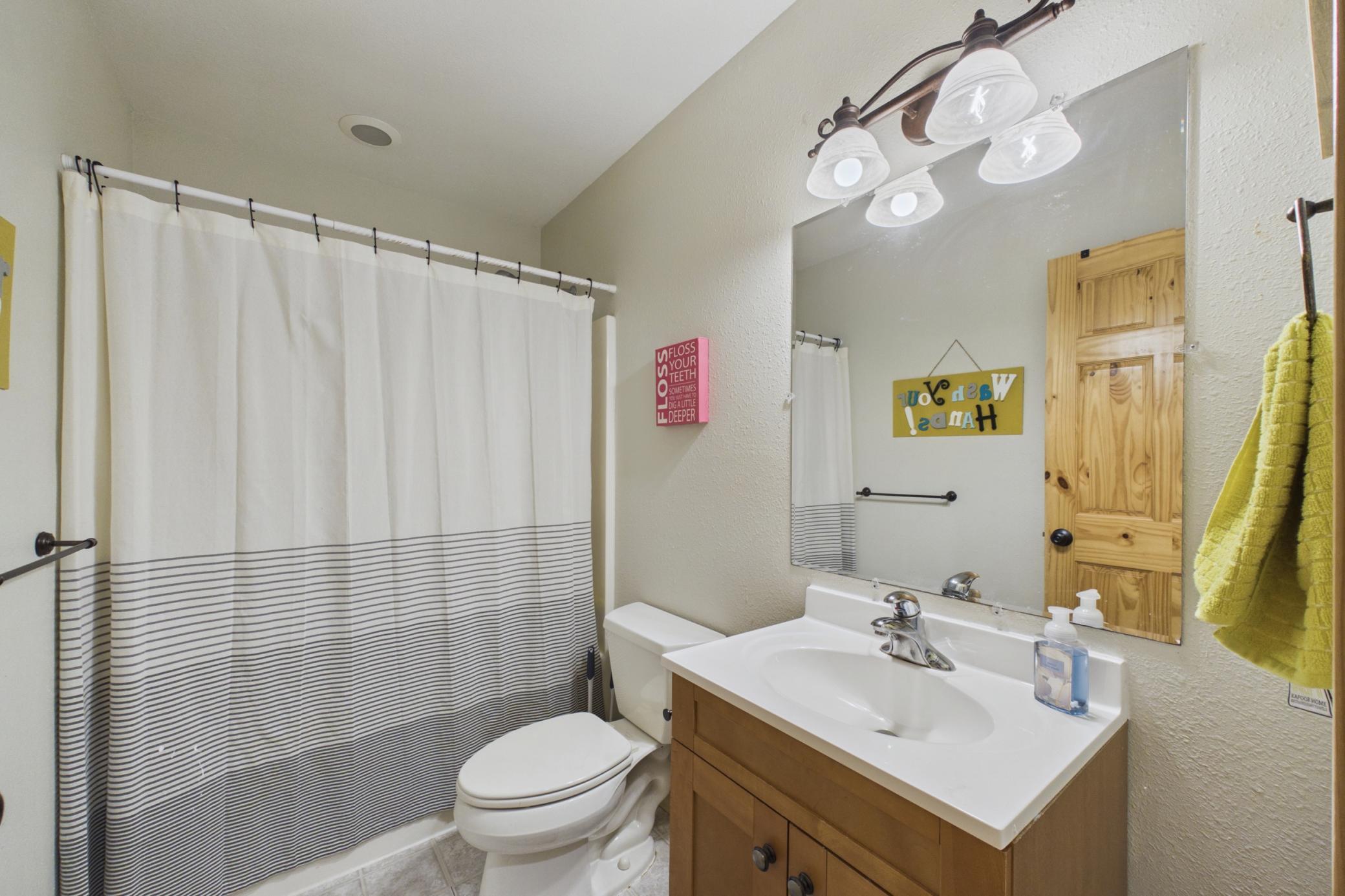 454 Wagon Wheel Drive Se 17 Property Photo 32