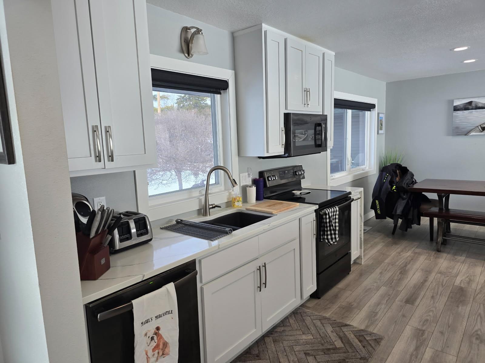 742 Shorewood Drive Property Photo 6