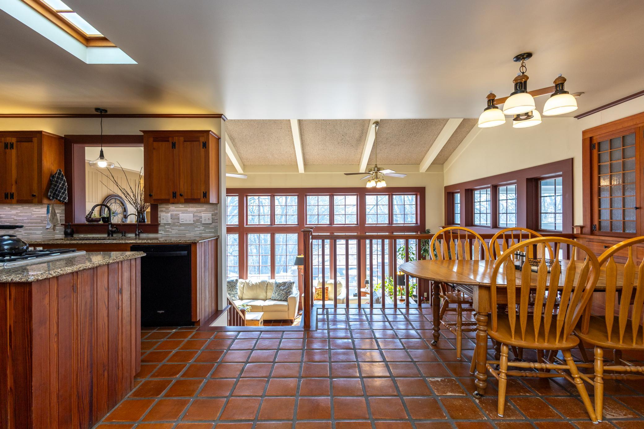 70 Jonathon Drive Property Photo 11